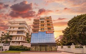 Fabhotel Nest